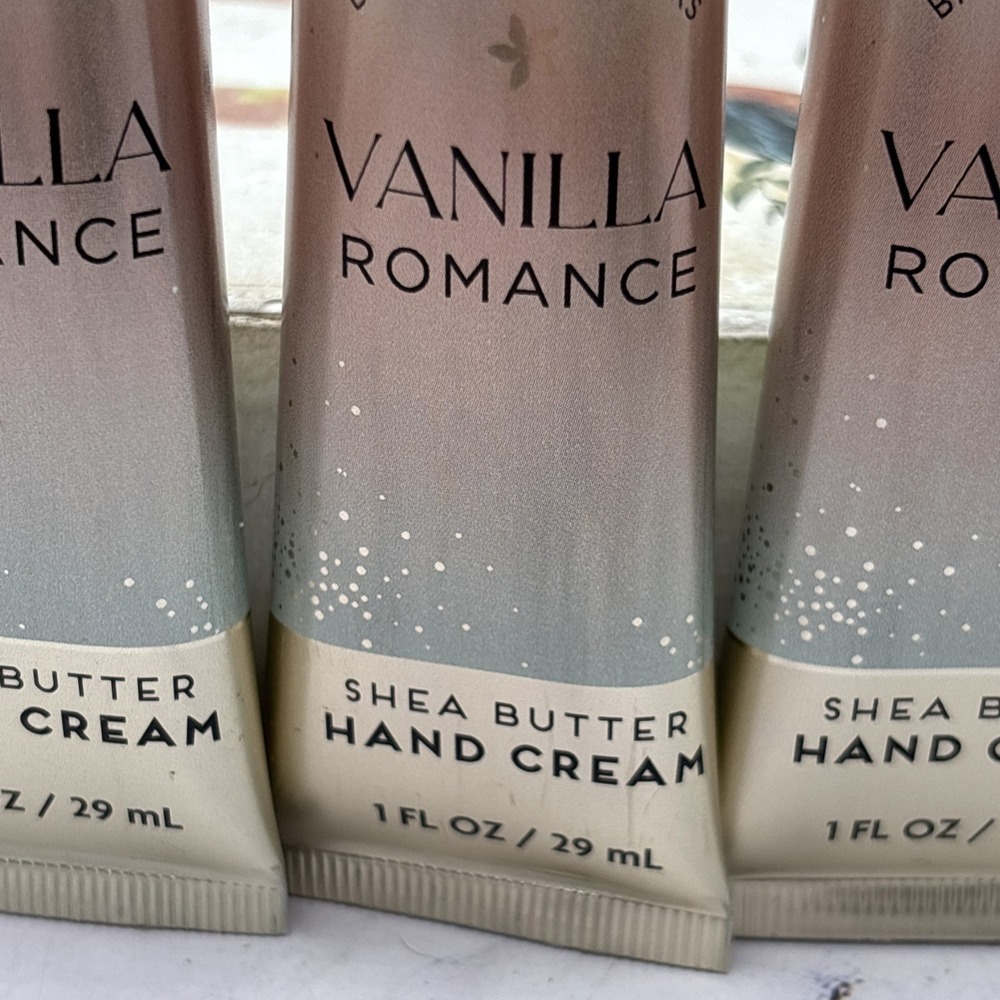 Bath & Body Works Vanilla Romance Shea Butter Hand Cream 3 Pack 1 oz - Picture 3 of 7